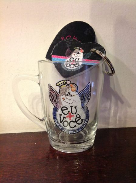 CANECA VIDRO C/ CHAVEIRO FEITOS UM PARA O OUTRO