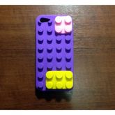 CASE SILICONE LEGO ROXO IPHONE 5